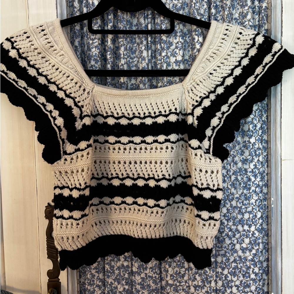 Freshman 1996 Black and White Knit Top